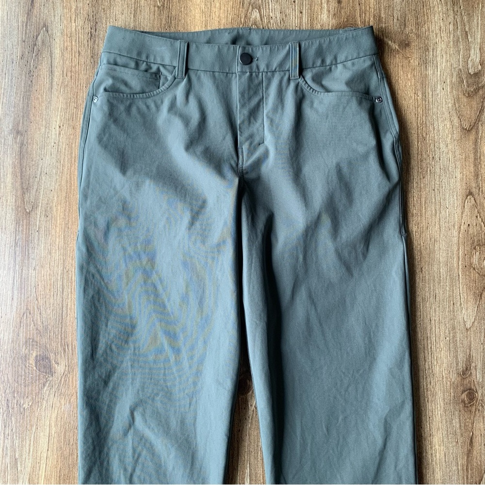 Lululemon ABC Pants 29 Olive Green Straight-Leg Pants